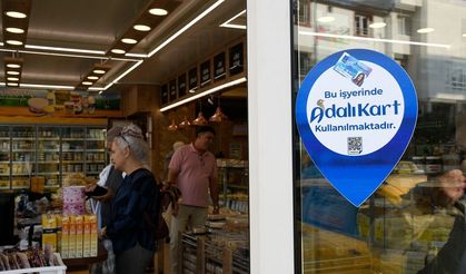 Kuşadası'nda Adalı Kart Ailesi her geçen gün büyüyor