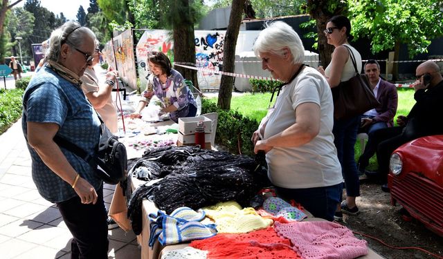 Bornova'da Anneler Günü’ne el emeğiyle anlam katan etkinlik