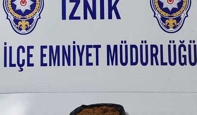 İznik’te polis ekiplerinin durdurduğu araçtan uyuşturucu çıktı