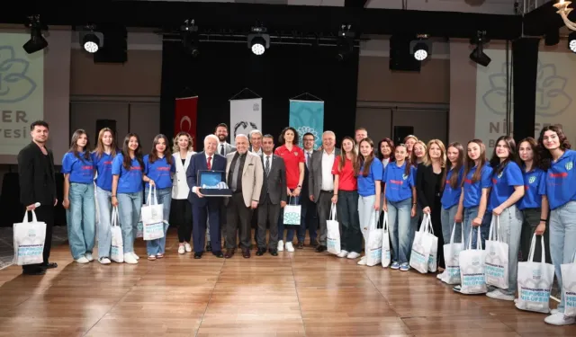 Nilüfer’den dünyaya barış ve kardeşlik mesajları