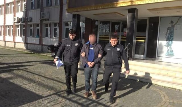 Eşini 5 yerinden bıçaklayan sanığa ’haksız tahrik’ indirimiyle 13 yıl 6 ay hapis