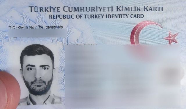 Firari katil, 18 yıl sonra çöp atarken aynı polislere yakalandı