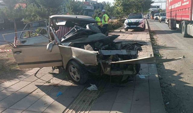 Gaziantep’teki feci kazada Tofaş sürücüsü kurtarılamadı