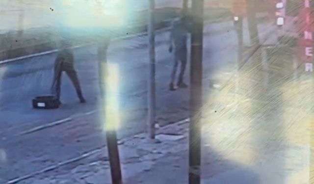 Siverek’te kamyonetten düşen tekerlekleri çaldılar