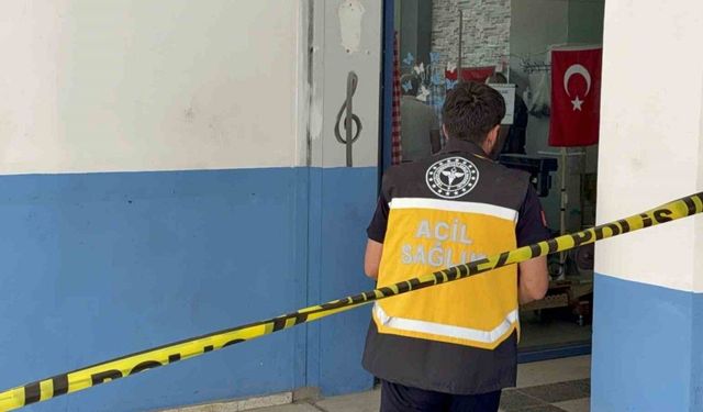 Yaşlı adam dükkanda ölü bulundu