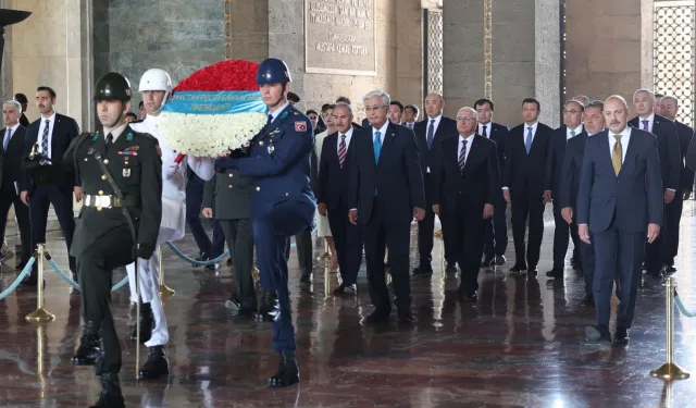 Kazakistan Cumhurbaşkanı Tokayev Anıtkabir'de