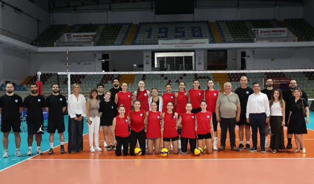 Nilüfer Belediyespor Eker Kadın Voleybol Takımı yeni sezon hazırlıklarına başladı