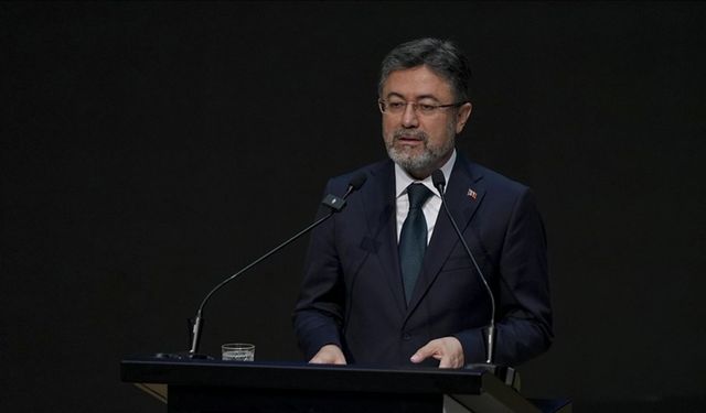 Bakan Yumaklı: Çeşme’ye birkaç gün içinde su verilecek
