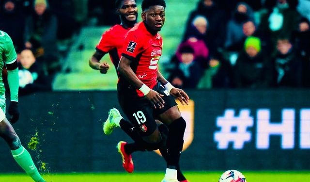 Bordo-mavililer, Rennes’ten transfer hamlesi yaptı