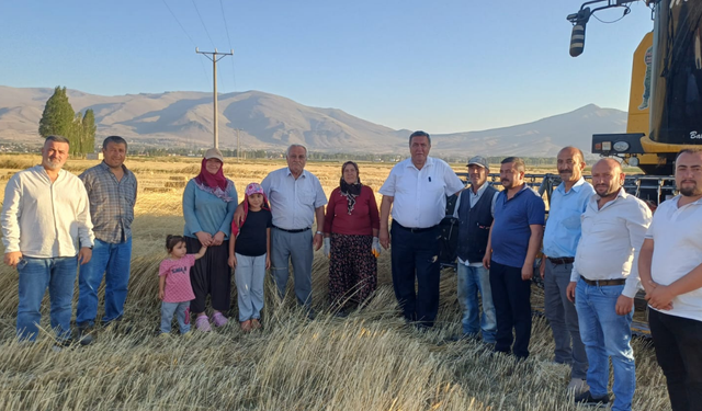 Gürer tarlada dinledi: Mazot pahalı, ürün para etmiyor