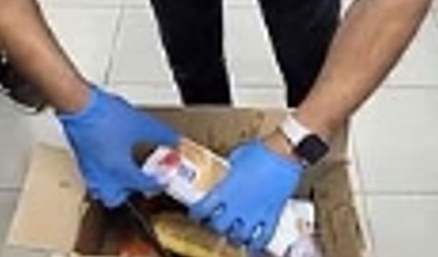 İzmir Otogarı’nda şampuan kutularına gizlenmiş uyuşturucu ele geçirildi: 3 gözaltı