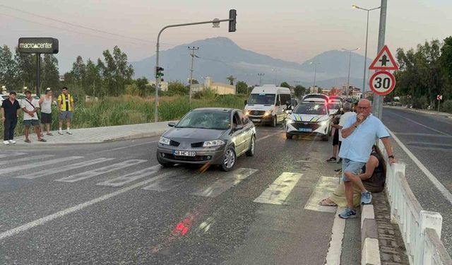 Kadına çarptıktan otomobille üzerinden geçmeye kalkan sürücü tutuklandı