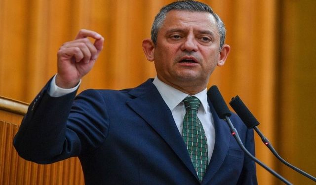 Özel'den komisyon açıklaması: Asla anayasa tartışmasının içinde olmayacağız