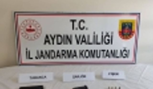 Ruhsatsız silah taşıyan 4 şüpheli yakalandı