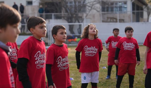 Büyükşehir'den geleceğin yıldızlarına futbol kampı