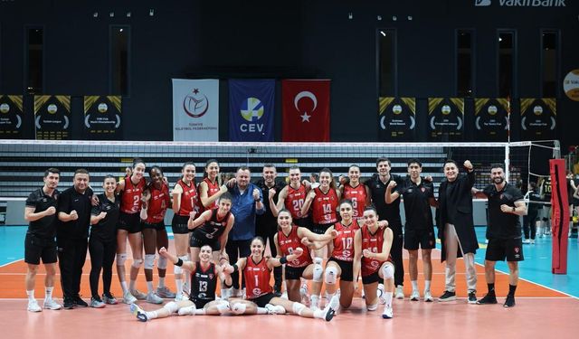 Denizli'nin Sultanları lider Manisa'yı ağırlıyor