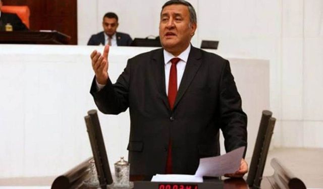 Hem yoksul hem borçlu