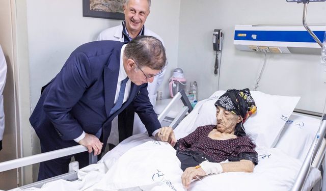 İzmir sağlıkta yerel yönetim modeliyle Türkiye'ye örnek oldu