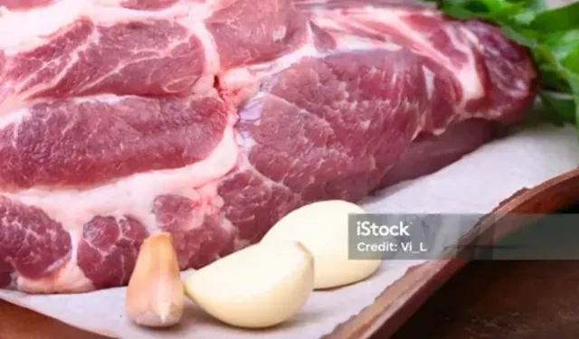 Aydın'da 'Cami önünde domuz eti dağıtıldı' iddiası gündem oldu