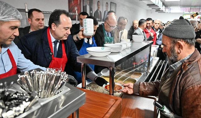 Başkan Aras B40 Zirvesi'nde Kültür, Turizm ve Yerel Demokrasiyi anlattı