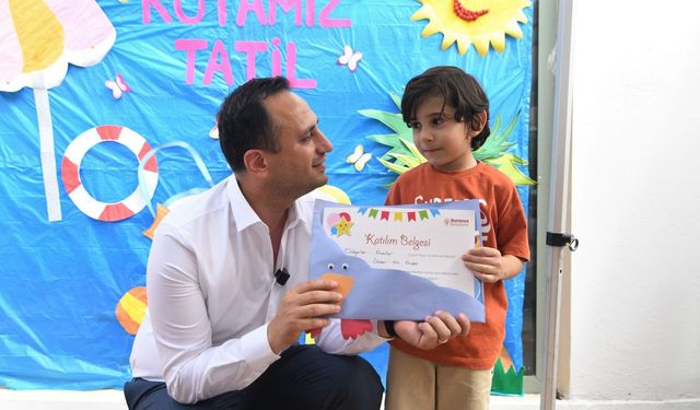 Bornova'da çocuklar için tatil şöleni