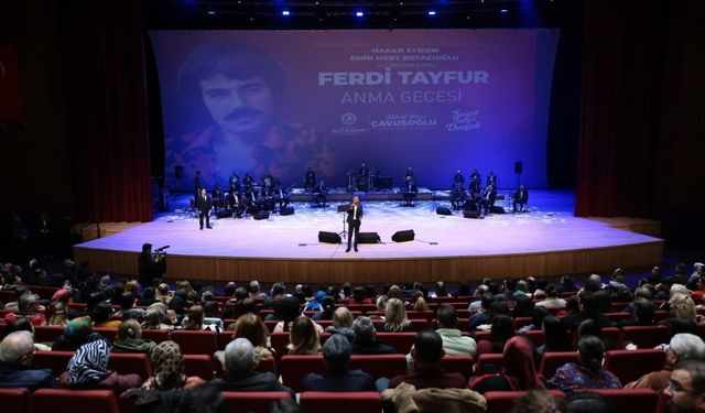 Denizli Büyükşehir'den Ferdi Tayfur anma gecesi