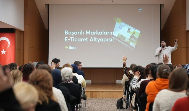 Denizli Büyükşehir'den kadınlara dijital güç eğitimi