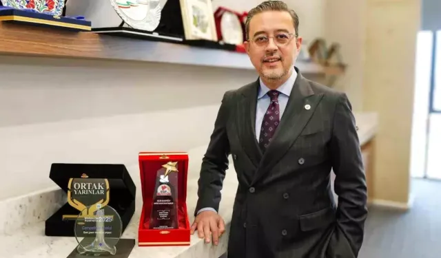 DSO Başkanı Selim Kasapoğlu'na 'En Başarılı İş İnsanı' ödülü