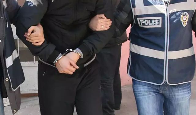 İzmir'de 'Zehir Fabrikası' çökertildi