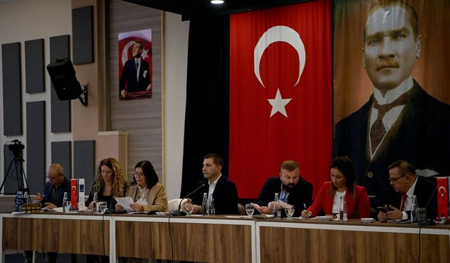 Kuşadası'nda yeni yılın ilk meclis mesaisi