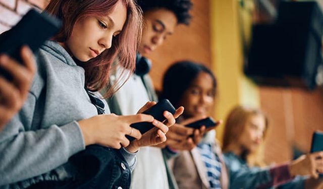 TBMM'den çocukların internet kullanımına gece sınırı gündemde