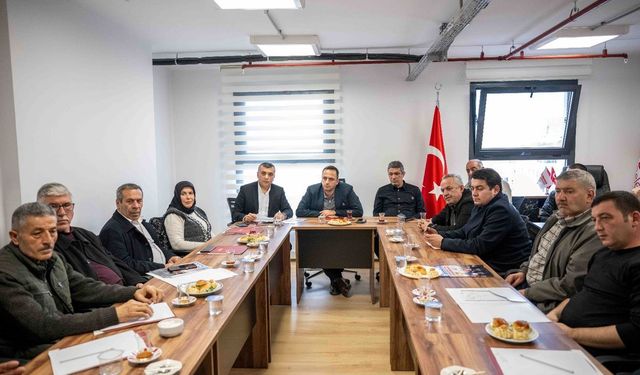 Başkan Ömer Eşki muhtarlarla buluştu