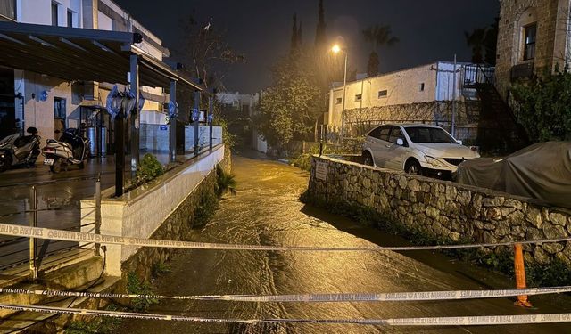 Bodrum Belediyesi yağış nöbetindeydi