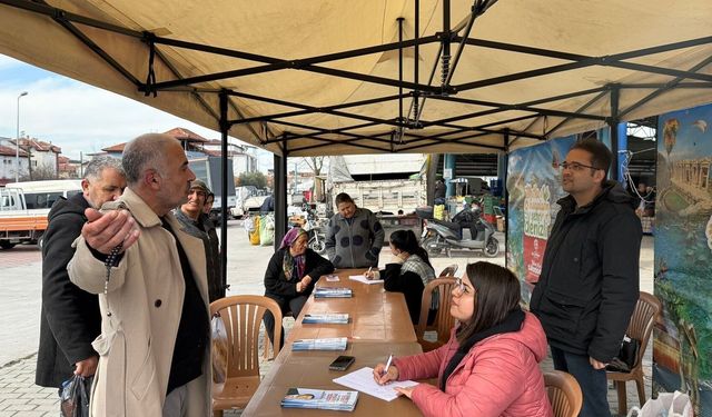 Denizli Büyükşehir pazaryerlerinde halkın nabzını tutuyor