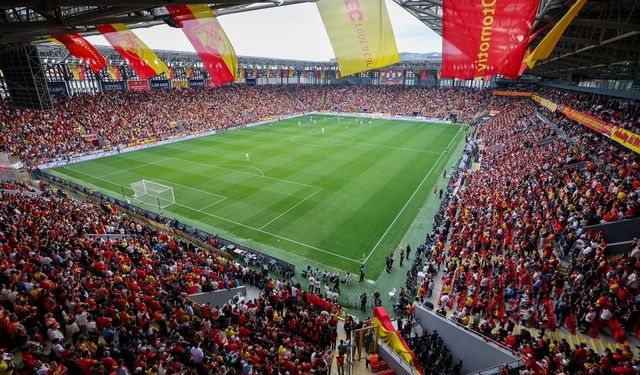 Göztepe savunmada her yaşta zirvede