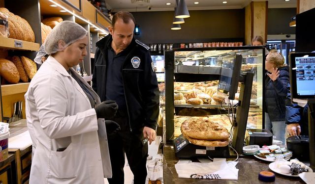 Kuşadası'nda Ramazan öncesi fırınlara denetim
