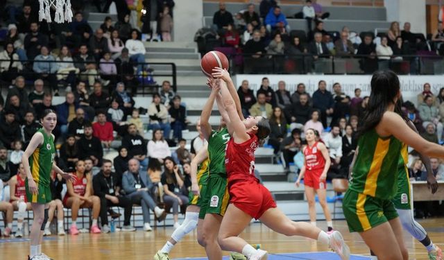 Turgutlu Belediyespor sahasında adeta şov yaptı: 76-57
