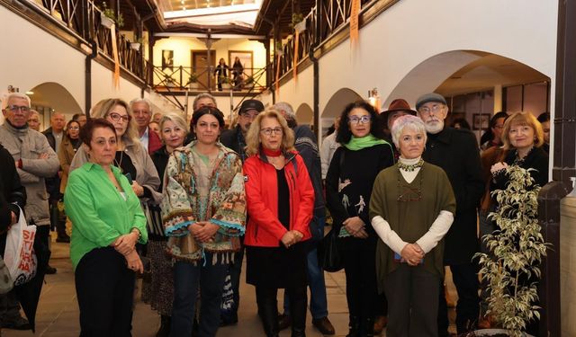 'ÜMİT BURADA' Sergisi sanatseverlerle buluştu