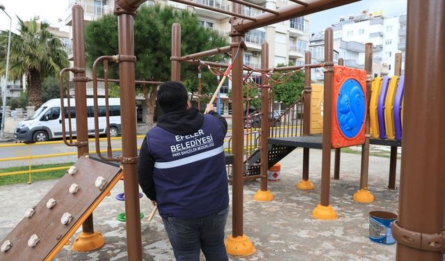 Başkan Anıl Yetişkin ile Efeler'in parkları daha güvenli daha konforlu