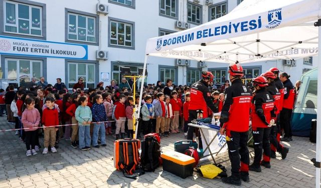 Bodrum'da okullarda deprem tatbikatı