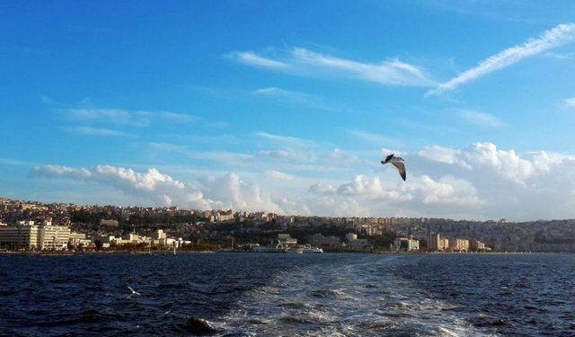 İzmir'de bugün hava nasıl olacak?
