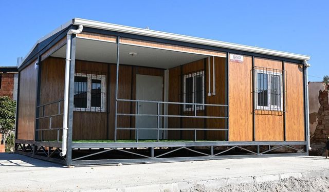 Manisa Büyükşehir'den mağdur aileye yeni yaşam alanı