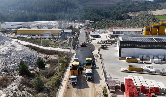 Muğla Büyükşehir'den Menteşe'ye yol hamlesi