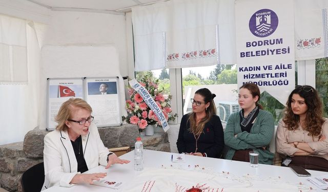 Belediyeden Bitez'de 'Bağımlılıkta Aile Yapısı ve Roller' semineri
