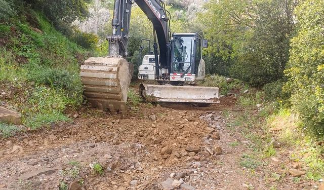 Efeler Belediyesi' ulaşımdaki aksaklıkları ortadan kaldırıyor