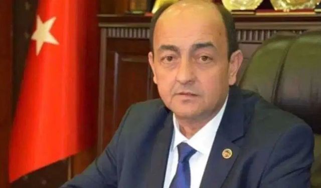 Eski başkana yolsuzluk gözaltısı