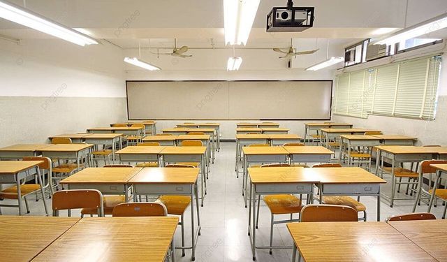 İran'da tüm okullarda uzaktan eğitim kararı