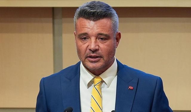 Sadettin Saran'a istifa protestosu