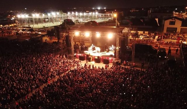 Merkezefendi'de 19 Mayıs'a özel Poizi konseri