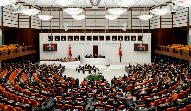 AKP'de Yeni Anayasa İçin Politika Belgesi Hazırlığı